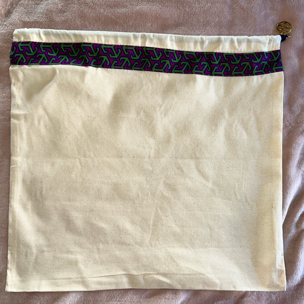 Tory Burch dust bag NEW 14 X 15 inches - Picture 4 of 5